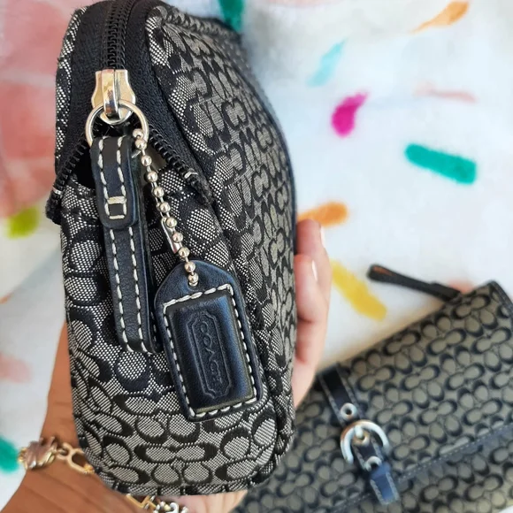 COACH Y2K Mini Signature 2-Piece Set Soho Era Buckle Long Wallet + Matching Case - Picture 9 of 16